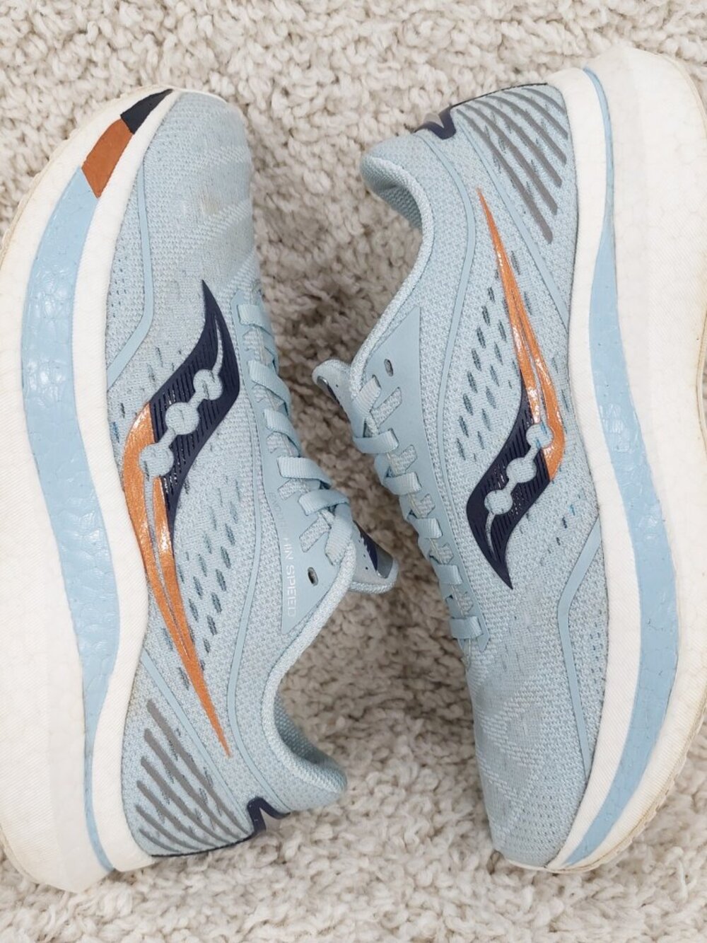Saucony Endorphin Speed Sneakers Shoes Womens 7.5 USA / 38.5 Eur, Light Blue